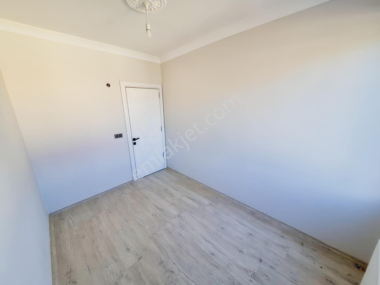Turyap'tan Tuzcumuratta Satılık Merkeze Yakın Ön Cephe 2+1 — fotoğraf 20