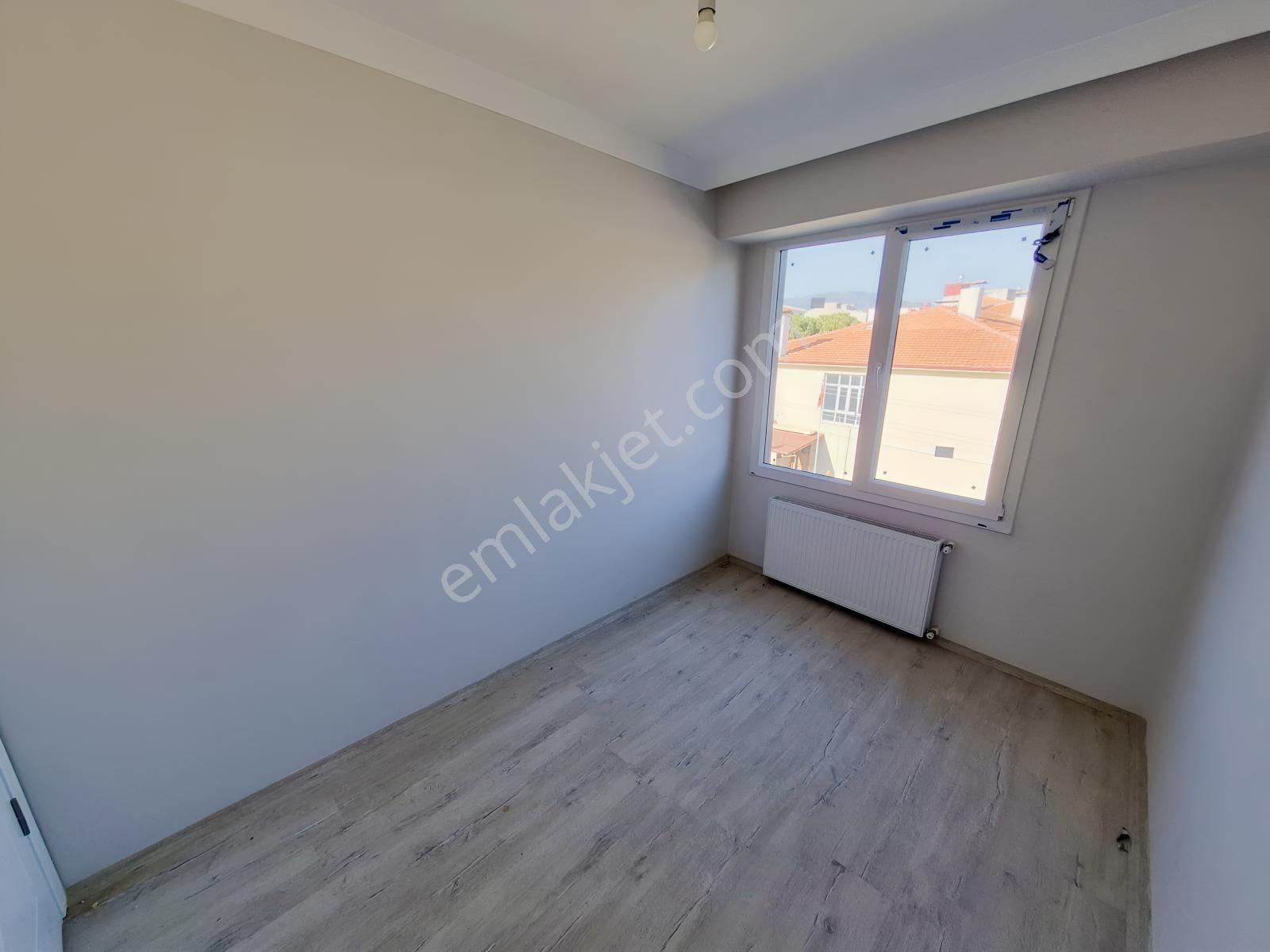 Turyap'tan Tuzcumuratta Satılık Merkeze Yakın Ön Cephe 2+1 — fotoğraf 21