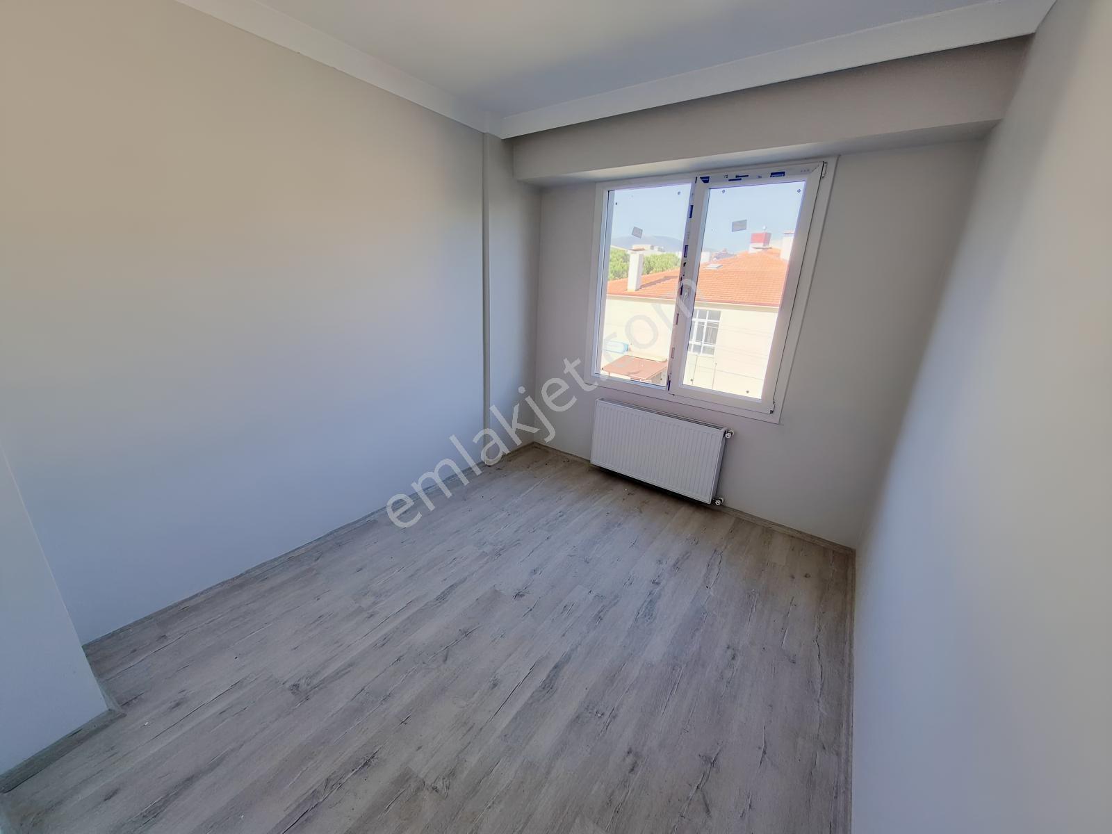Turyap'tan Tuzcumuratta Satılık Merkeze Yakın Ön Cephe 2+1 — fotoğraf 23