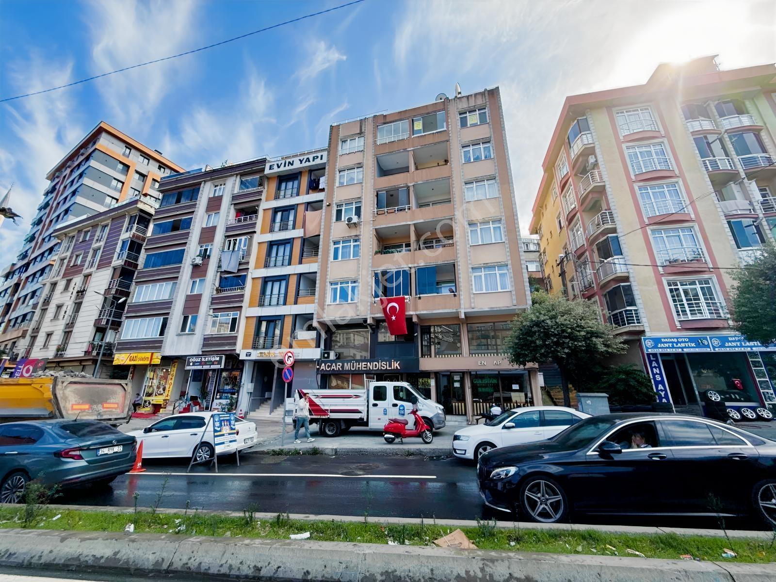 Silahtarağa'da-asansörlü-kat İrtifaklı-satılık 2+1 Daire — fotoğraf 21