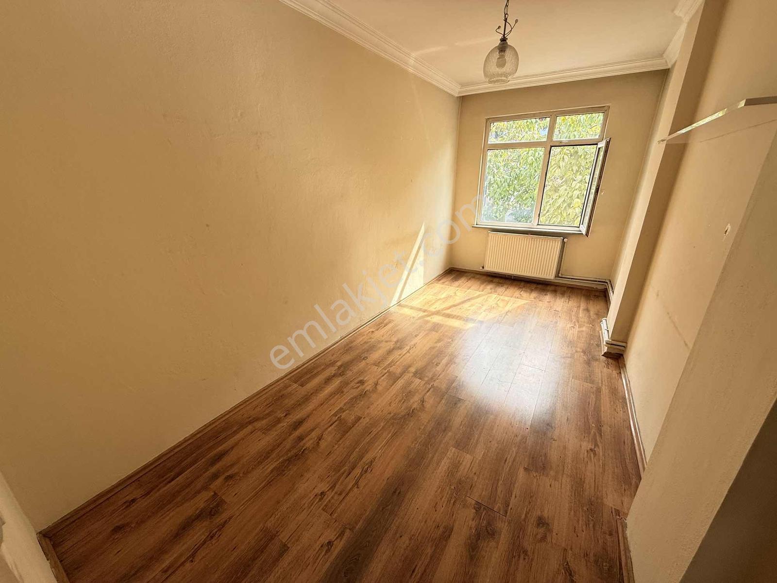 Silahtarağa'da-asansörlü-kat İrtifaklı-satılık 2+1 Daire — fotoğraf 26