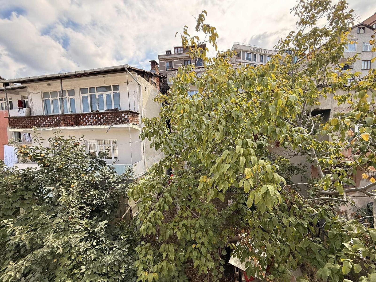 Silahtarağa'da-asansörlü-kat İrtifaklı-satılık 2+1 Daire — fotoğraf 27