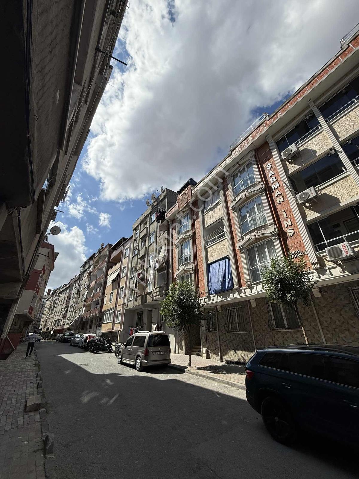 3+2 Asansörlü/ Otoparklı / 140 M2 Yeni Binada Daire — fotoğraf 2