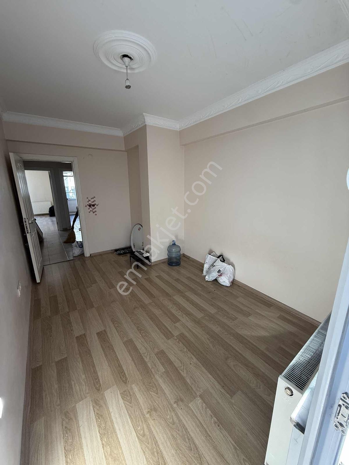 3+2 Asansörlü/ Otoparklı / 140 M2 Yeni Binada Daire — fotoğraf 6