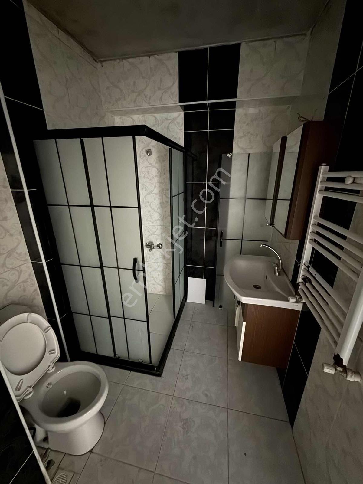 3+2 Asansörlü/ Otoparklı / 140 M2 Yeni Binada Daire — fotoğraf 13
