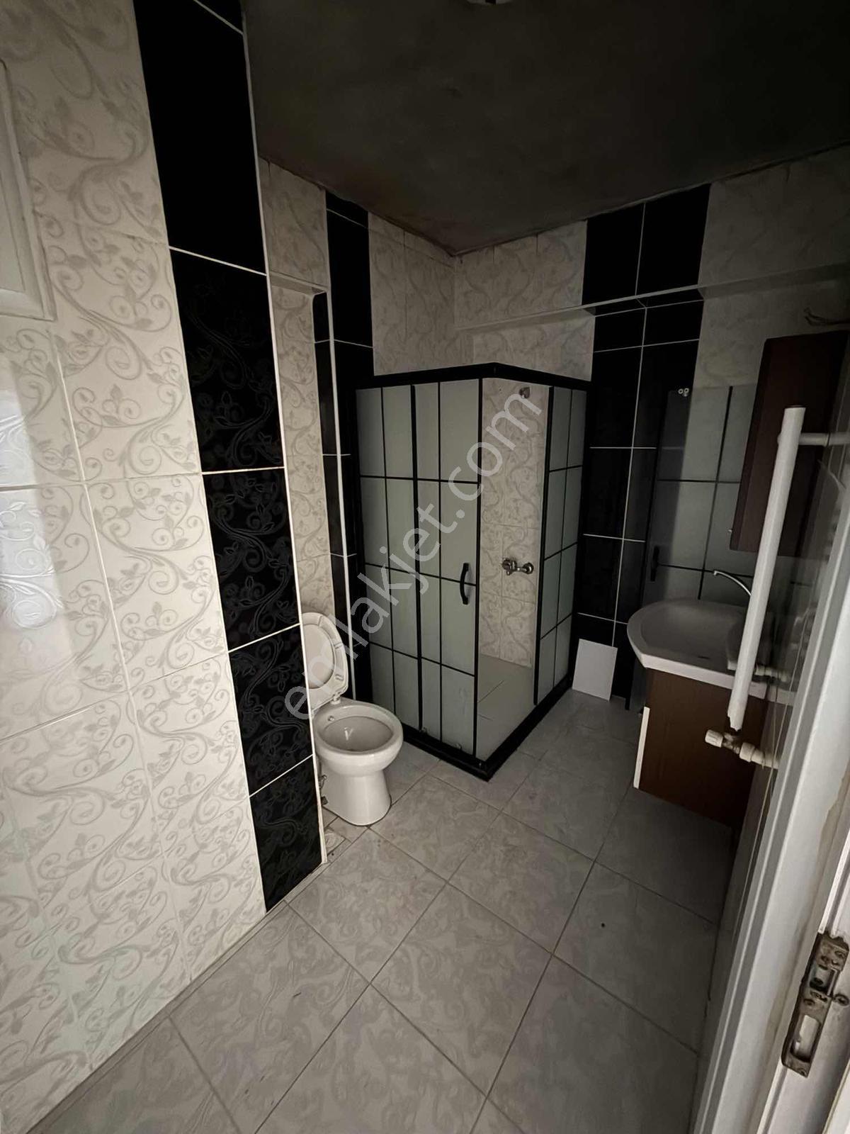 3+2 Asansörlü/ Otoparklı / 140 M2 Yeni Binada Daire — fotoğraf 14