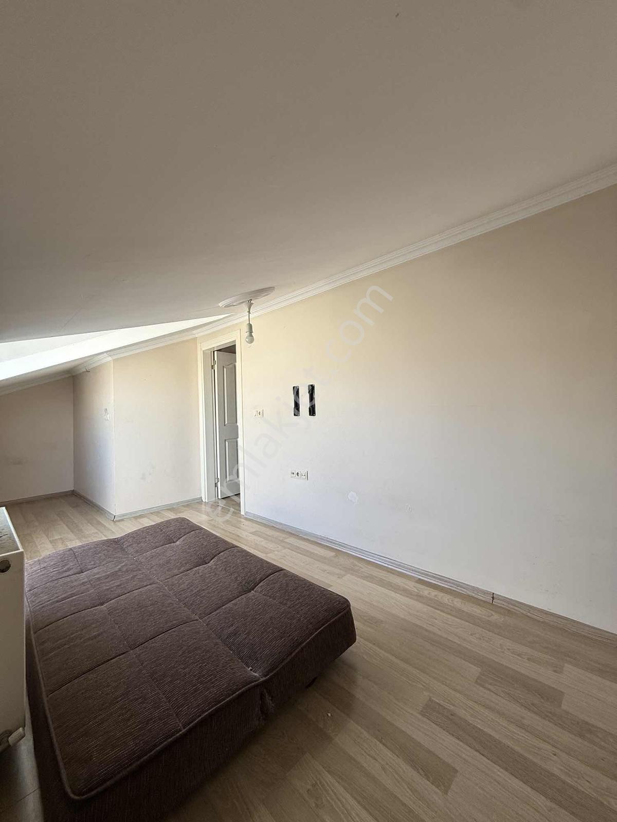3+2 Asansörlü/ Otoparklı / 140 M2 Yeni Binada Daire — fotoğraf 19