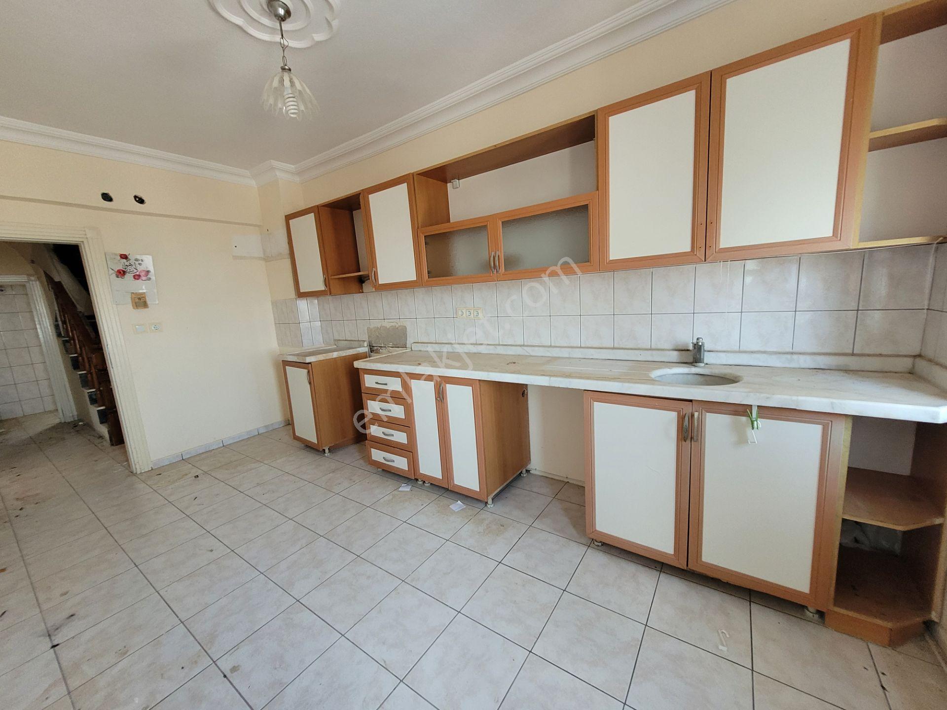 Sarısuda Sıte İçerisinde Dağ Ve Denız Mamzaralı 4+1 Dubleks Satılık Daire — fotoğraf 2