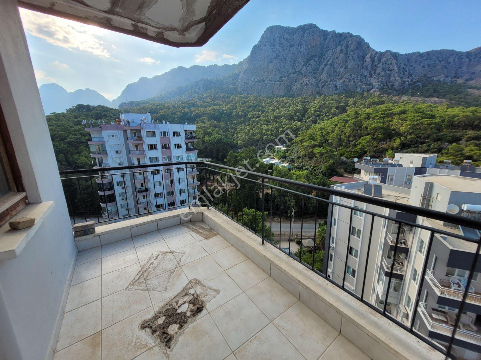 Sarısuda Sıte İçerisinde Dağ Ve Denız Mamzaralı 4+1 Dubleks Satılık Daire — fotoğraf 10