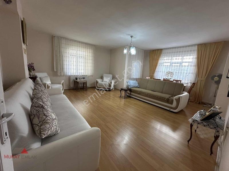 Murat Emlak'tan Alperen Cad.üstü 2+1 110m2 Çift Balkonlu Daire — fotoğraf 2