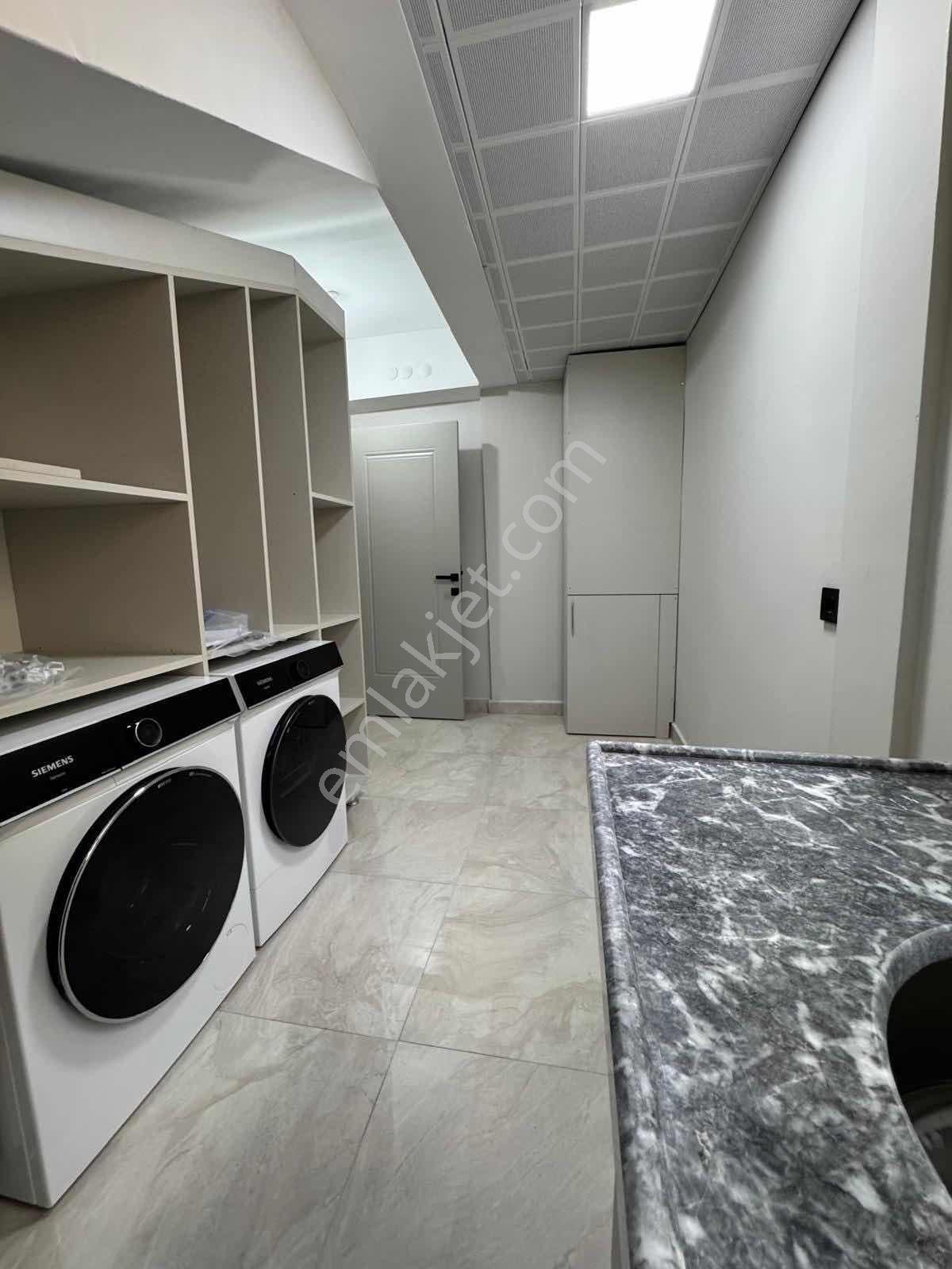 Bağlıca'da 5+1 Site İçerisin'de Oturumma Hazır Lüks Villa — fotoğraf 44