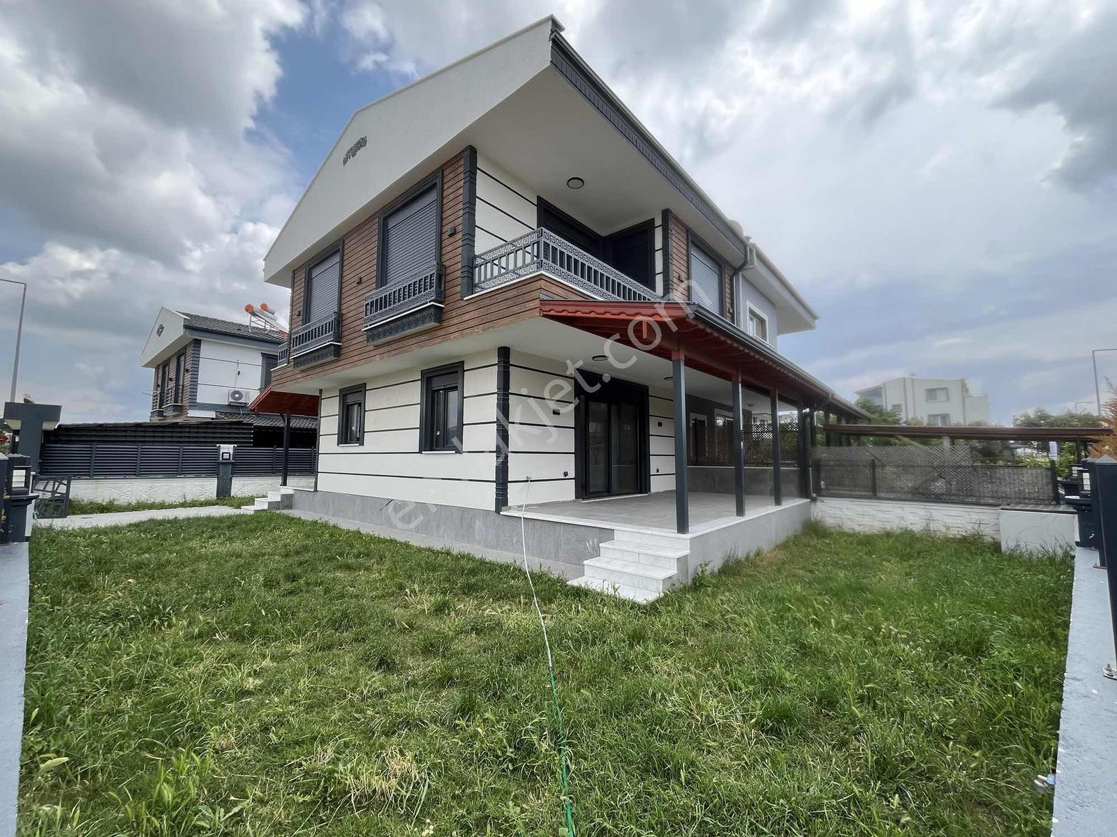Dağlı Gayrimenkul'den|3+1|lüks Yapım|geniş&büyük|fırsat|villa — fotoğraf 3