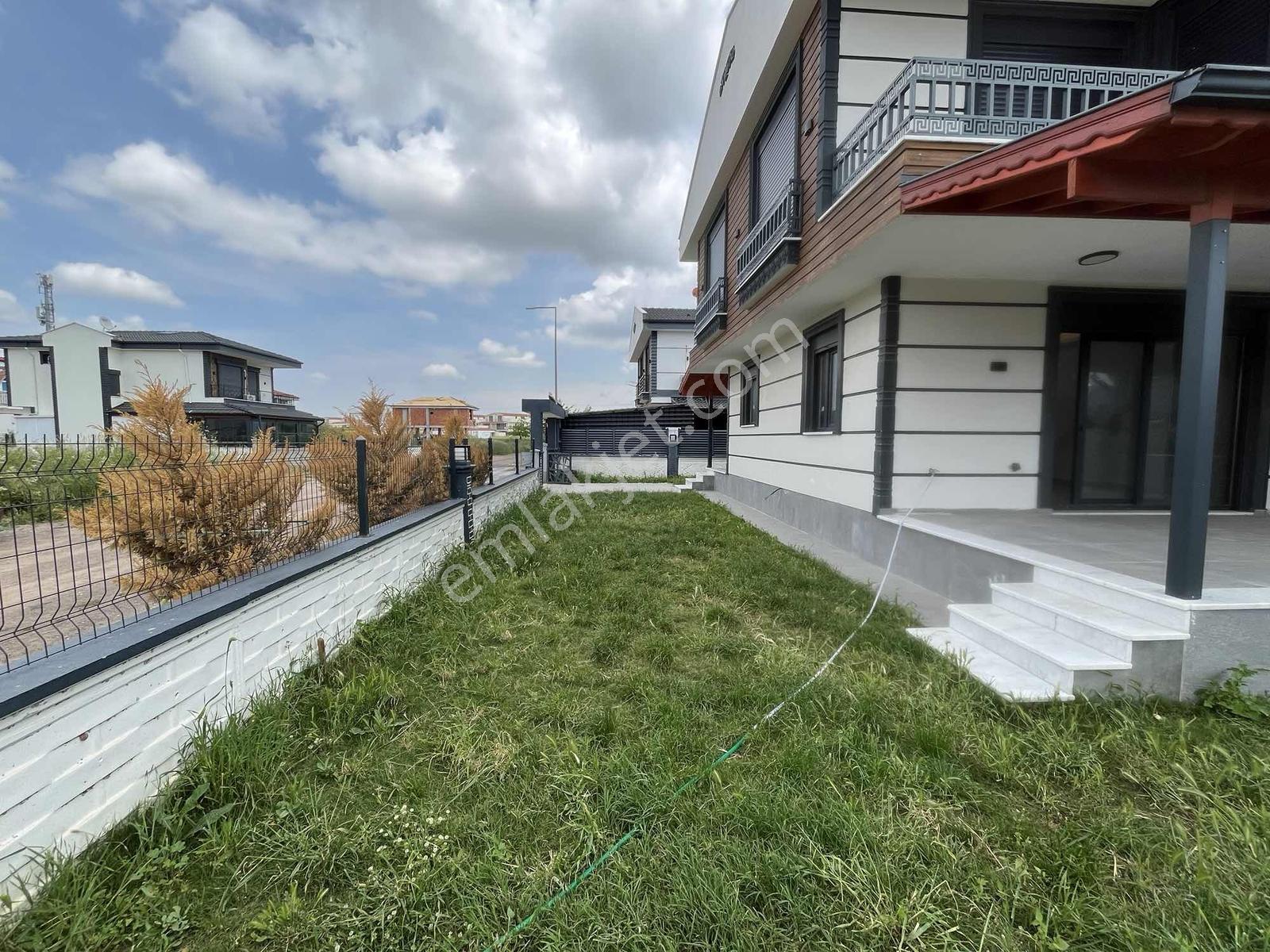 Dağlı Gayrimenkul'den|3+1|lüks Yapım|geniş&büyük|fırsat|villa — fotoğraf 6