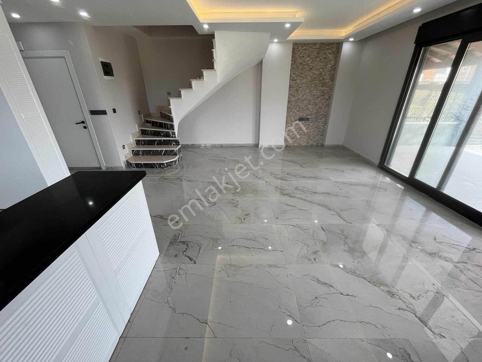 Dağlı Gayrimenkul'den|3+1|lüks Yapım|geniş&büyük|fırsat|villa — fotoğraf 13