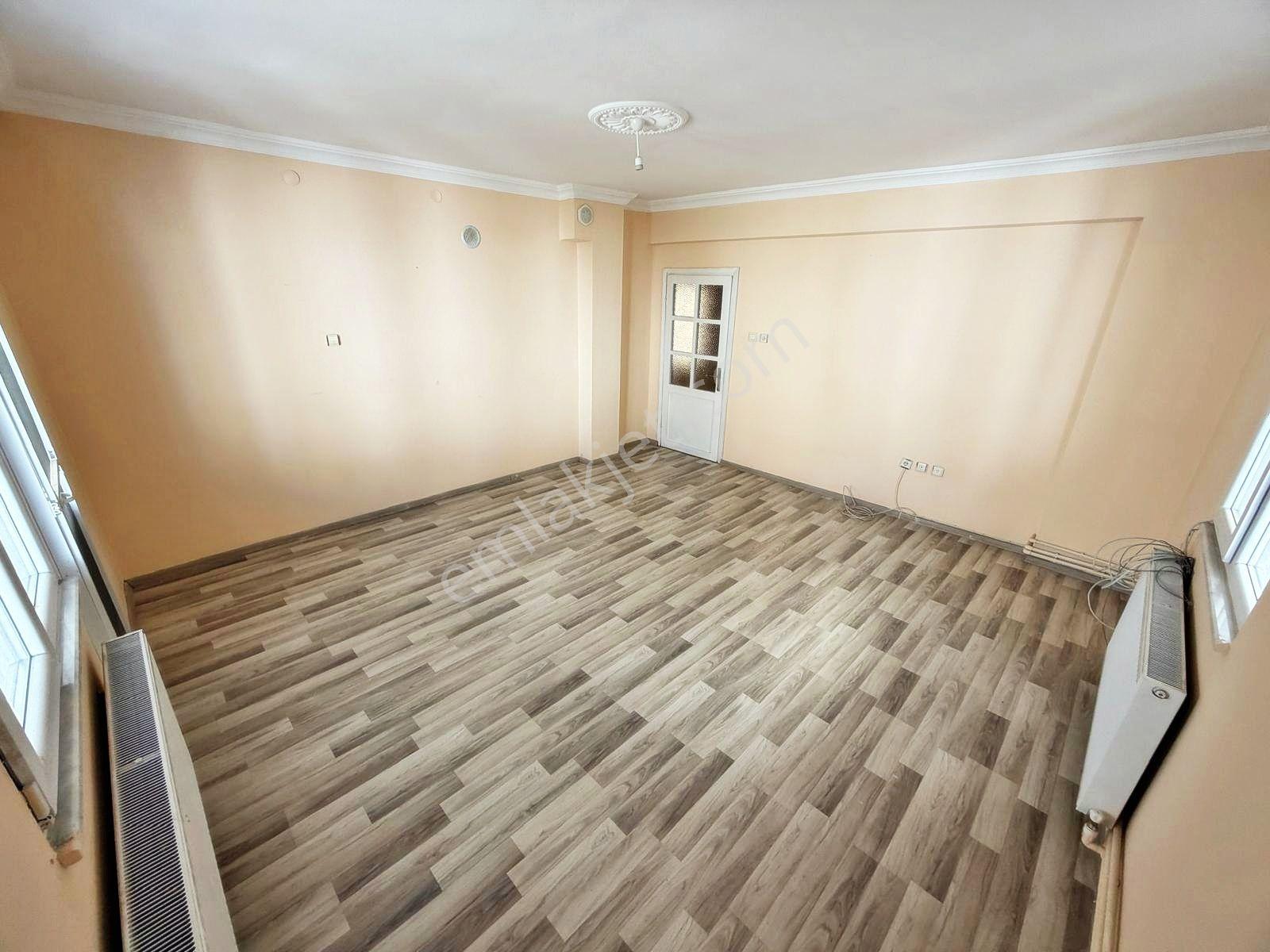 Aktif'ten Akçay Merkez'de Satılık Denize 500mt Arakat Ferah 2+1 Daire — fotoğraf 8