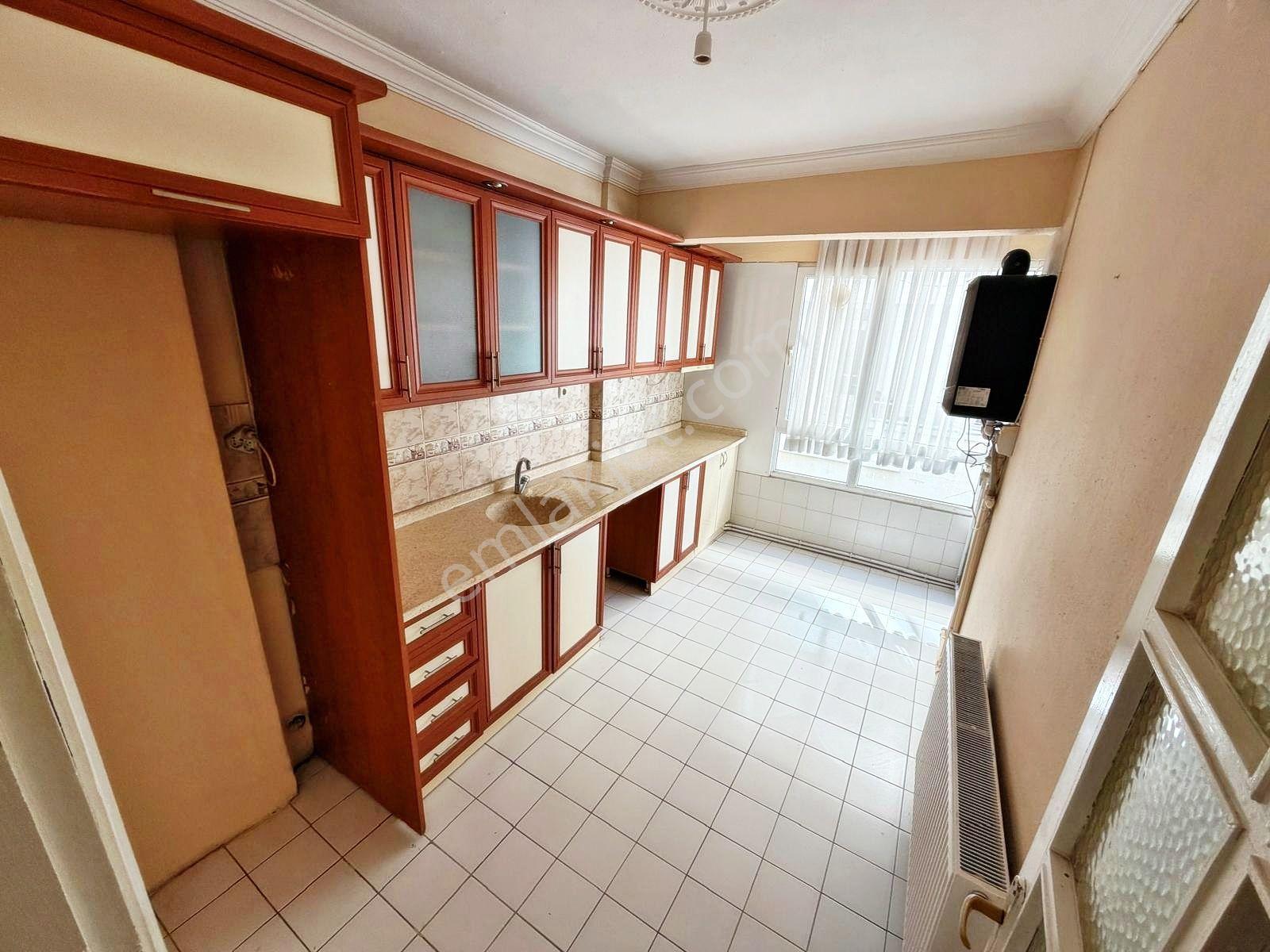 Aktif'ten Akçay Merkez'de Satılık Denize 500mt Arakat Ferah 2+1 Daire — fotoğraf 10