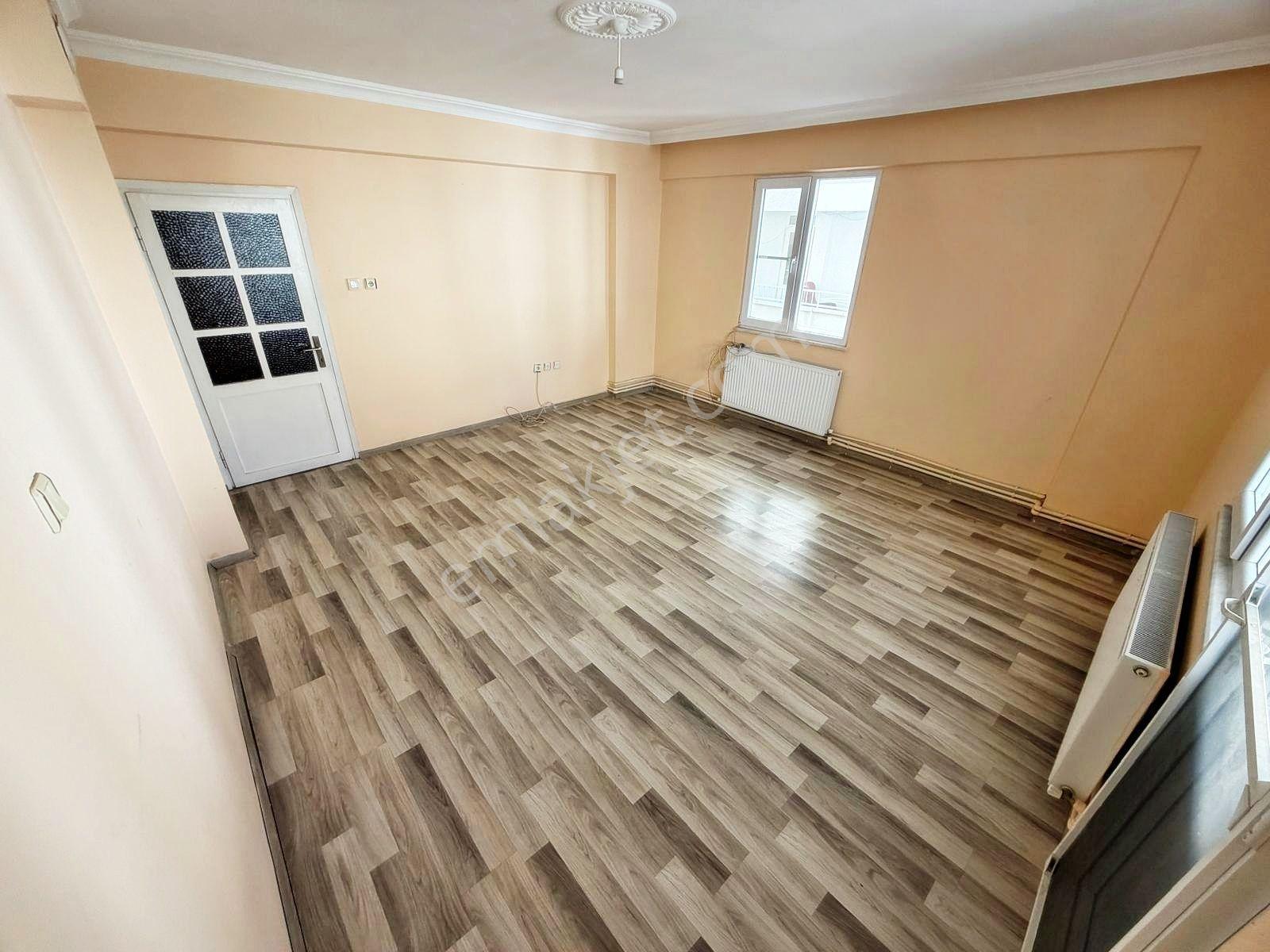 Aktif'ten Akçay Merkez'de Satılık Denize 500mt Arakat Ferah 2+1 Daire — fotoğraf 24