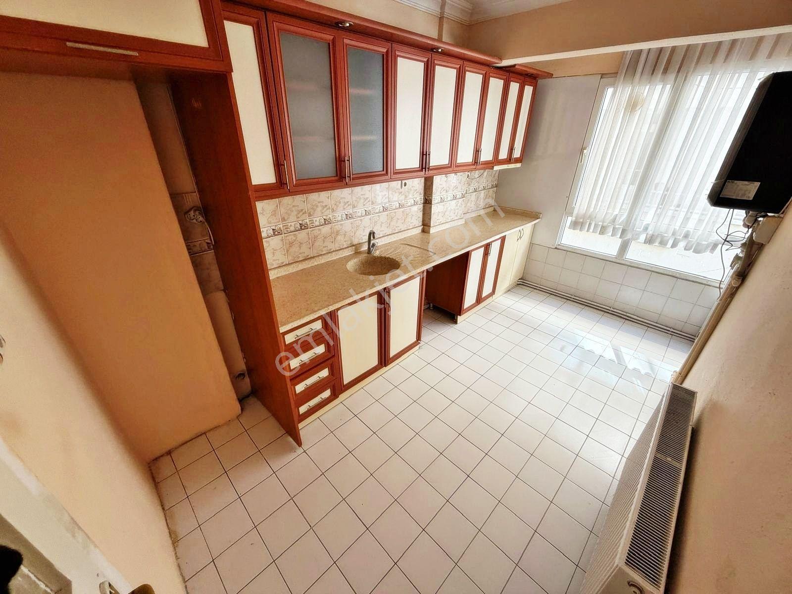 Aktif'ten Akçay Merkez'de Satılık Denize 500mt Arakat Ferah 2+1 Daire — fotoğraf 27