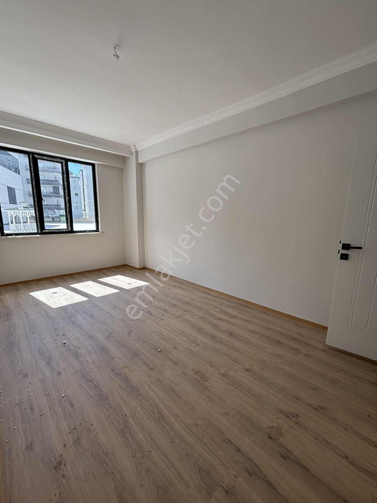 Çimenlik Caddesin'de Satılık 3+1 Sıfır Daire — fotoğraf 17