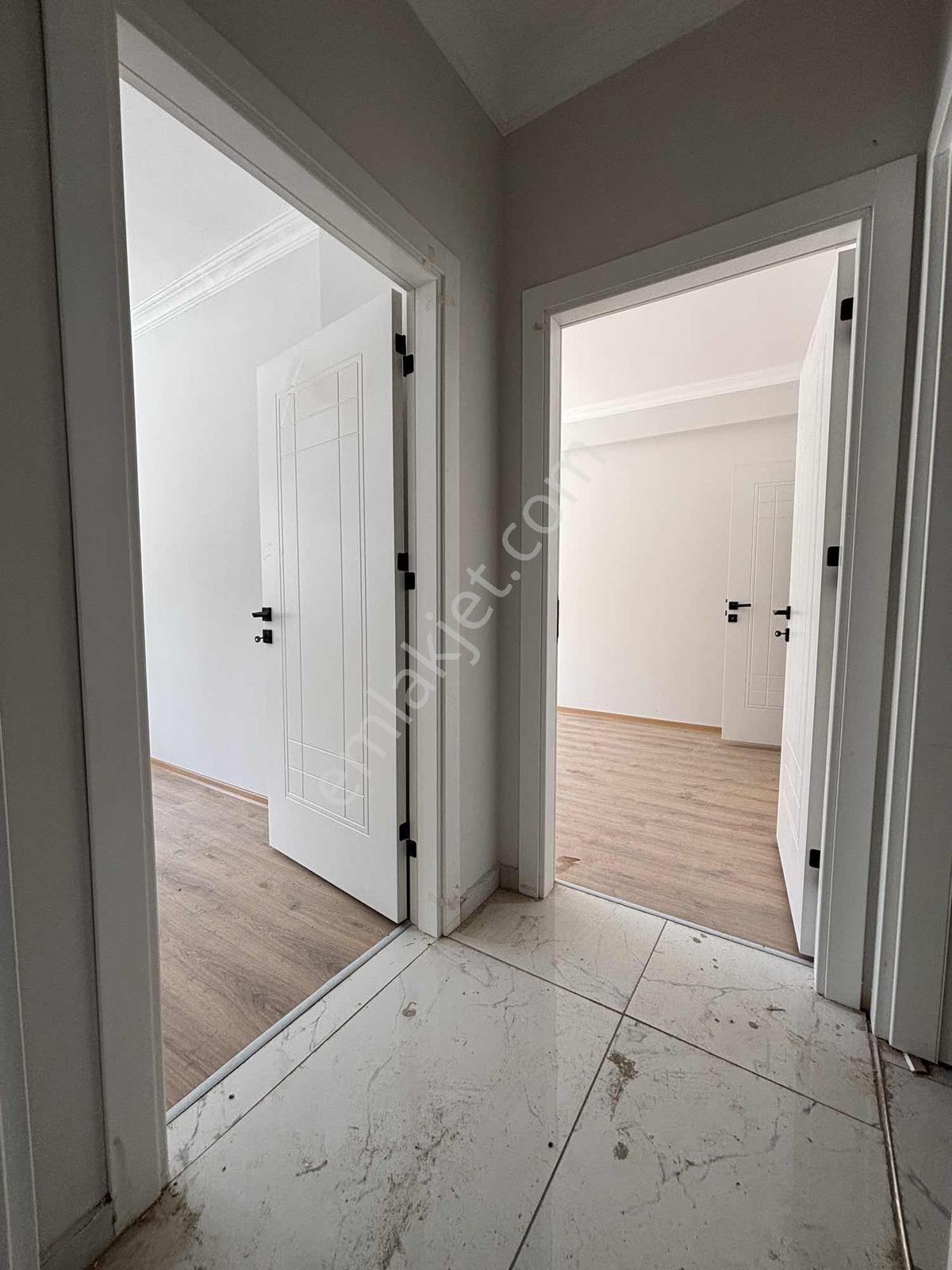 Çimenlik Caddesin'de Satılık 3+1 Sıfır Daire — fotoğraf 19