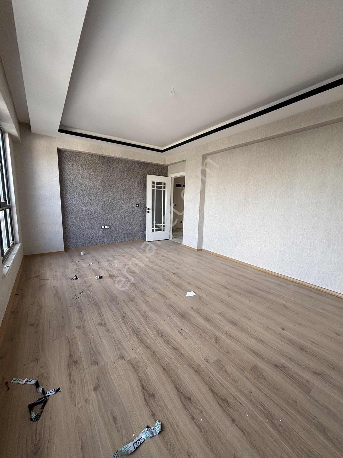 Çimenlik Caddesin'de Satılık 3+1 Sıfır Daire — fotoğraf 21