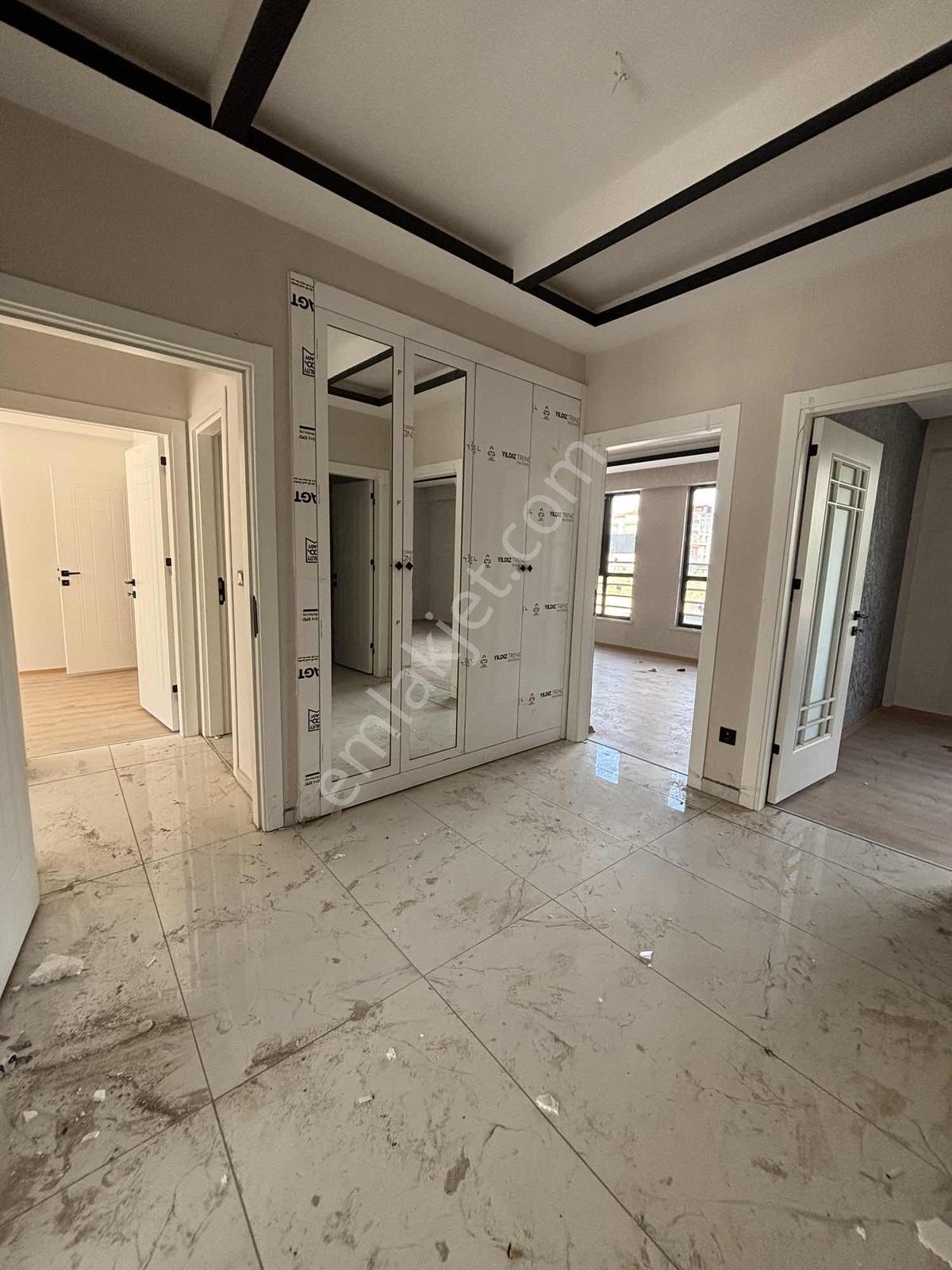 Çimenlik Caddesin'de Satılık 3+1 Sıfır Daire — fotoğraf 27