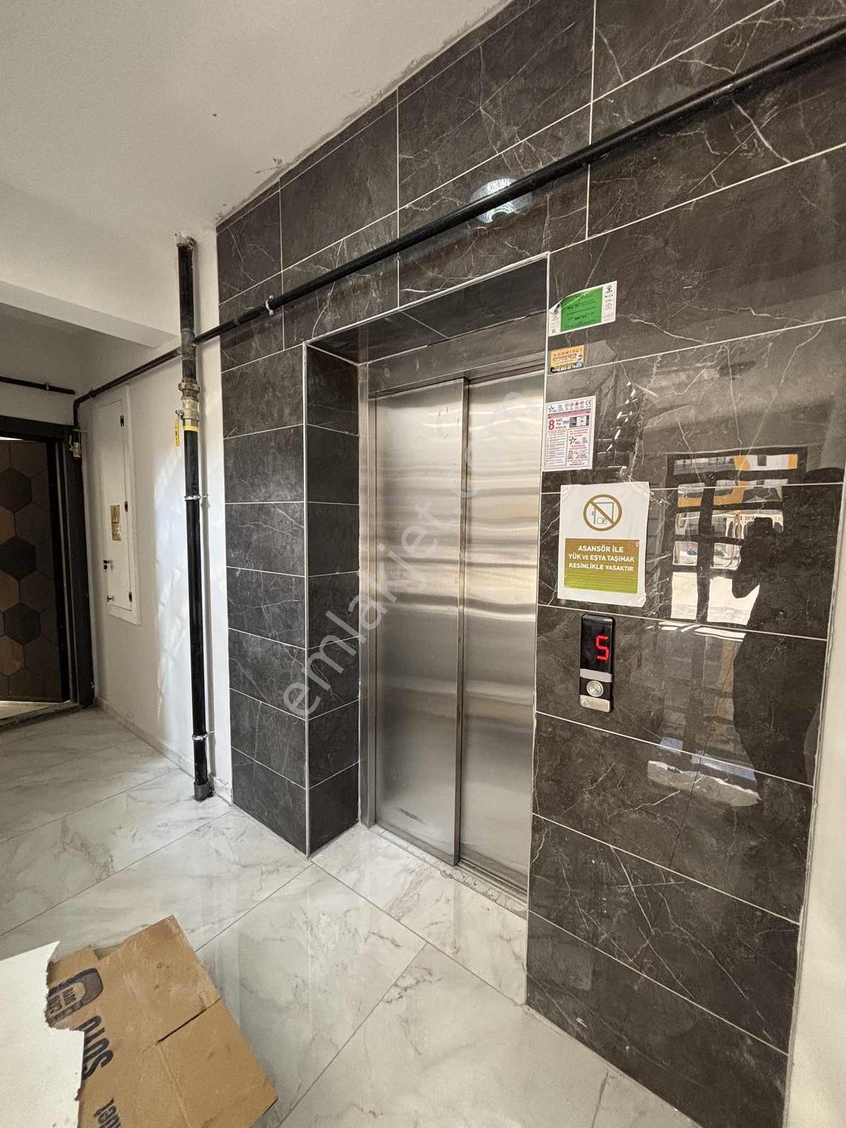 Çimenlik Caddesin'de Satılık 3+1 Sıfır Daire — fotoğraf 30