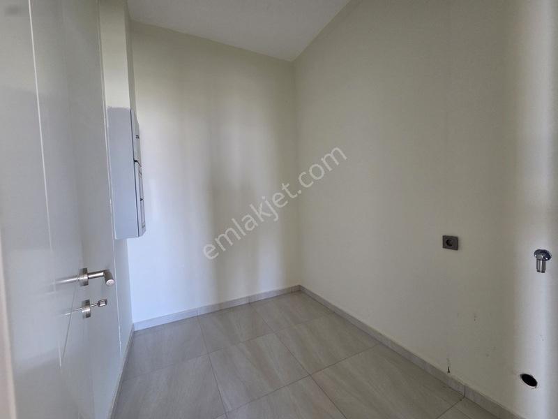 Sinpaş Marina 5. Blokta Satılık 3.5+1 Rezidans — fotoğraf 7
