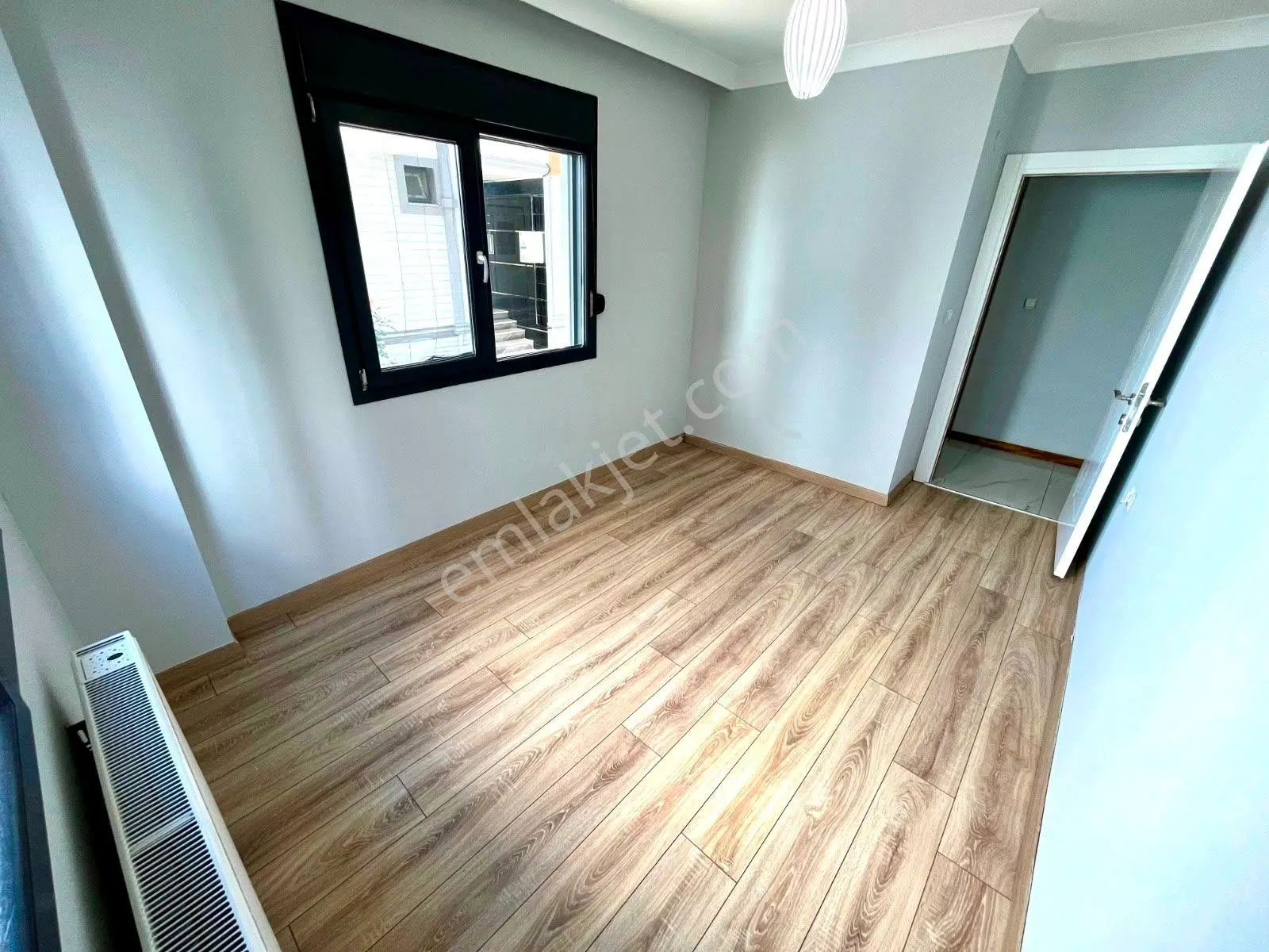 Referans'tan Altınkum'da Ayrı Mutfak Doğalgazlı Modern Tasarımlı 2+1 Daire — fotoğraf 4