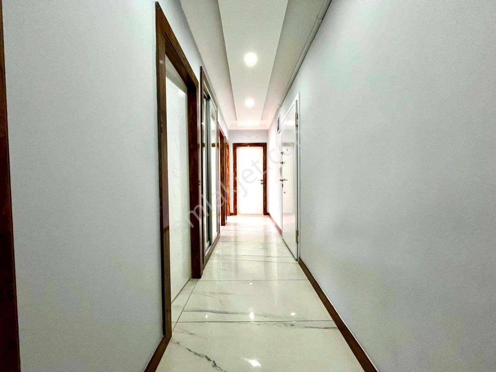 Referans'tan Altınkum'da Ayrı Mutfak Doğalgazlı Modern Tasarımlı 2+1 Daire — fotoğraf 6