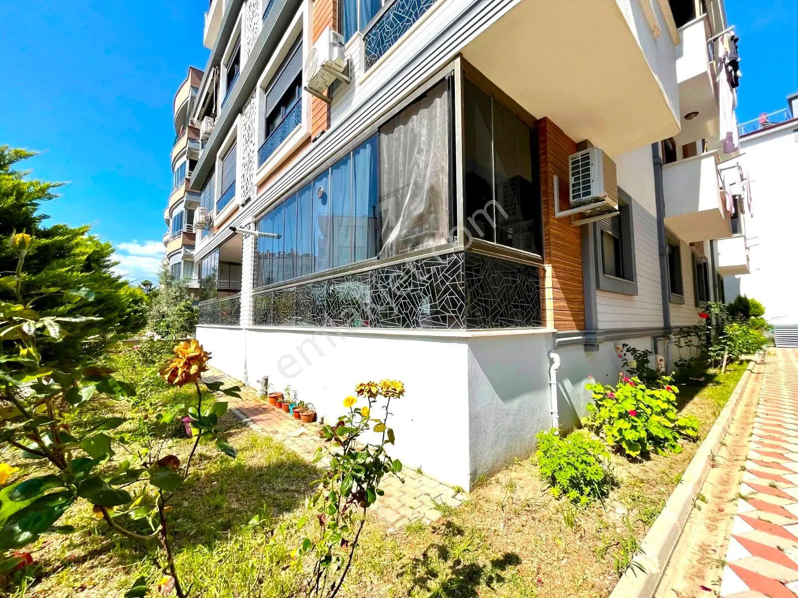 Referans'tan Altınkum'da Ayrı Mutfak Doğalgazlı Modern Tasarımlı 2+1 Daire — fotoğraf 8