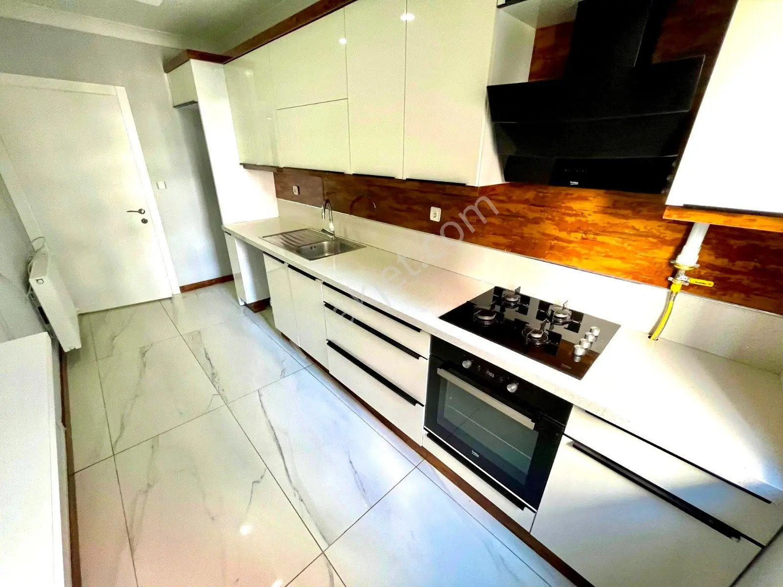Referans'tan Altınkum'da Ayrı Mutfak Doğalgazlı Modern Tasarımlı 2+1 Daire — fotoğraf 14