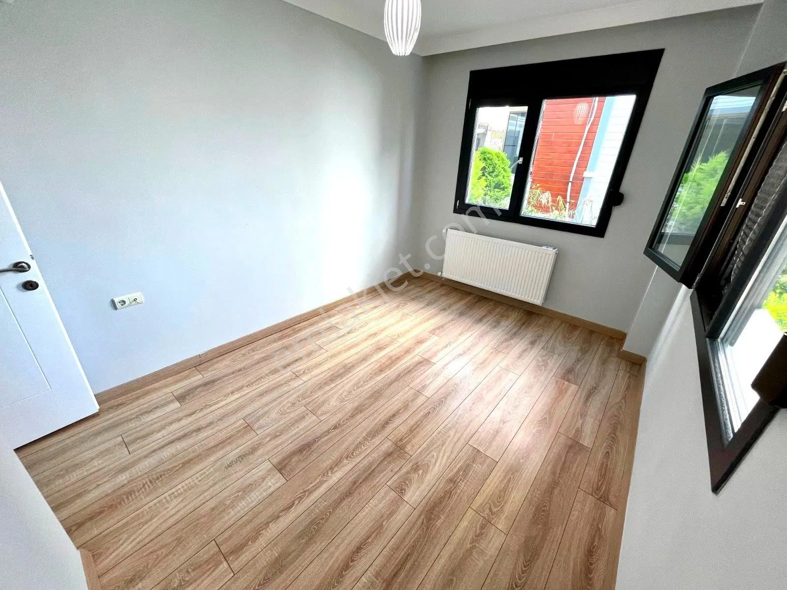 Referans'tan Altınkum'da Ayrı Mutfak Doğalgazlı Modern Tasarımlı 2+1 Daire — fotoğraf 17