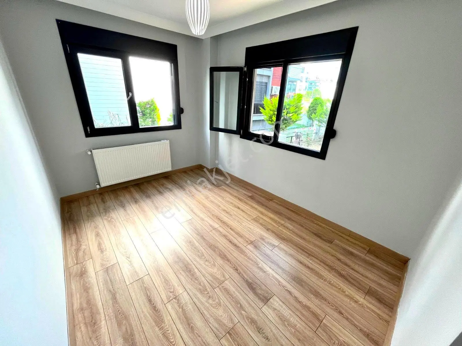 Referans'tan Altınkum'da Ayrı Mutfak Doğalgazlı Modern Tasarımlı 2+1 Daire — fotoğraf 19