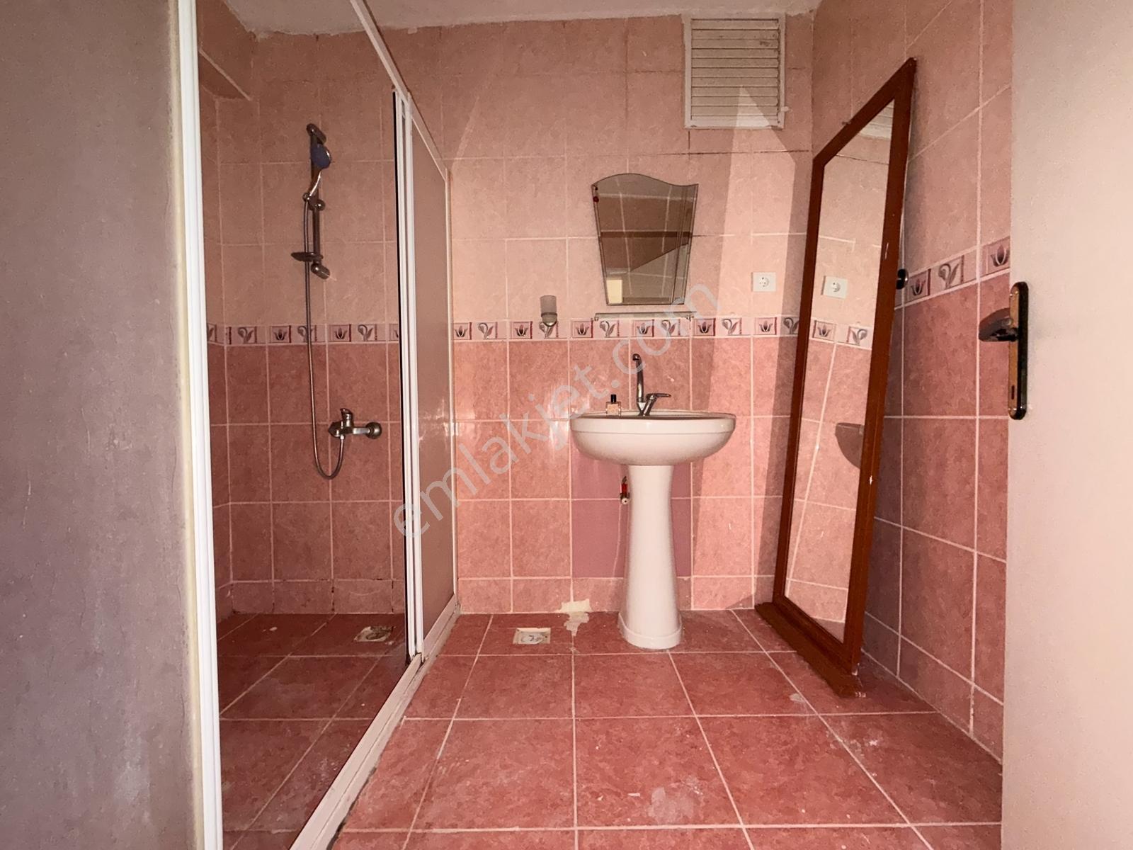 Kuzey'den Kredi Limitsiz 3+1 Merkez'de Masrafsız Acil Satılık D. — fotoğraf 24