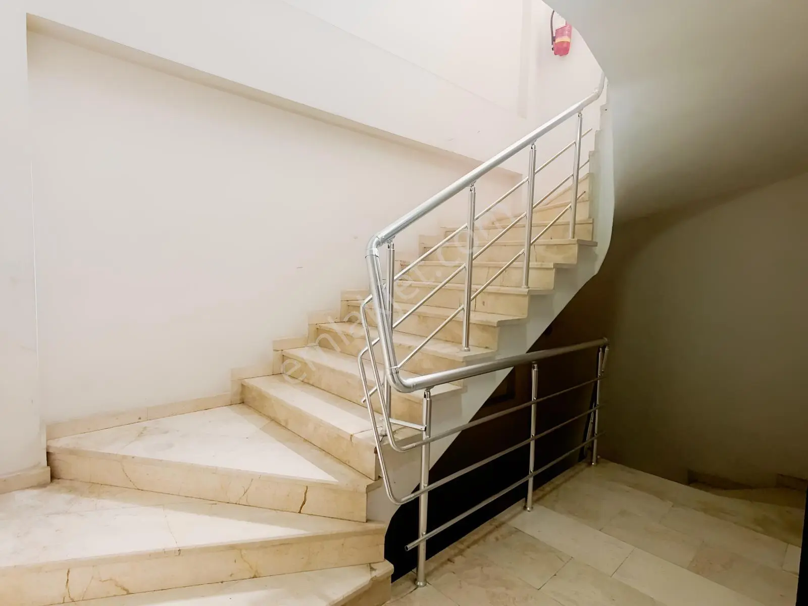 Rw/detay'dan Gaffar Okkan Cd. Üzeri 3+1 150m2 Satılık Daire — fotoğraf 4