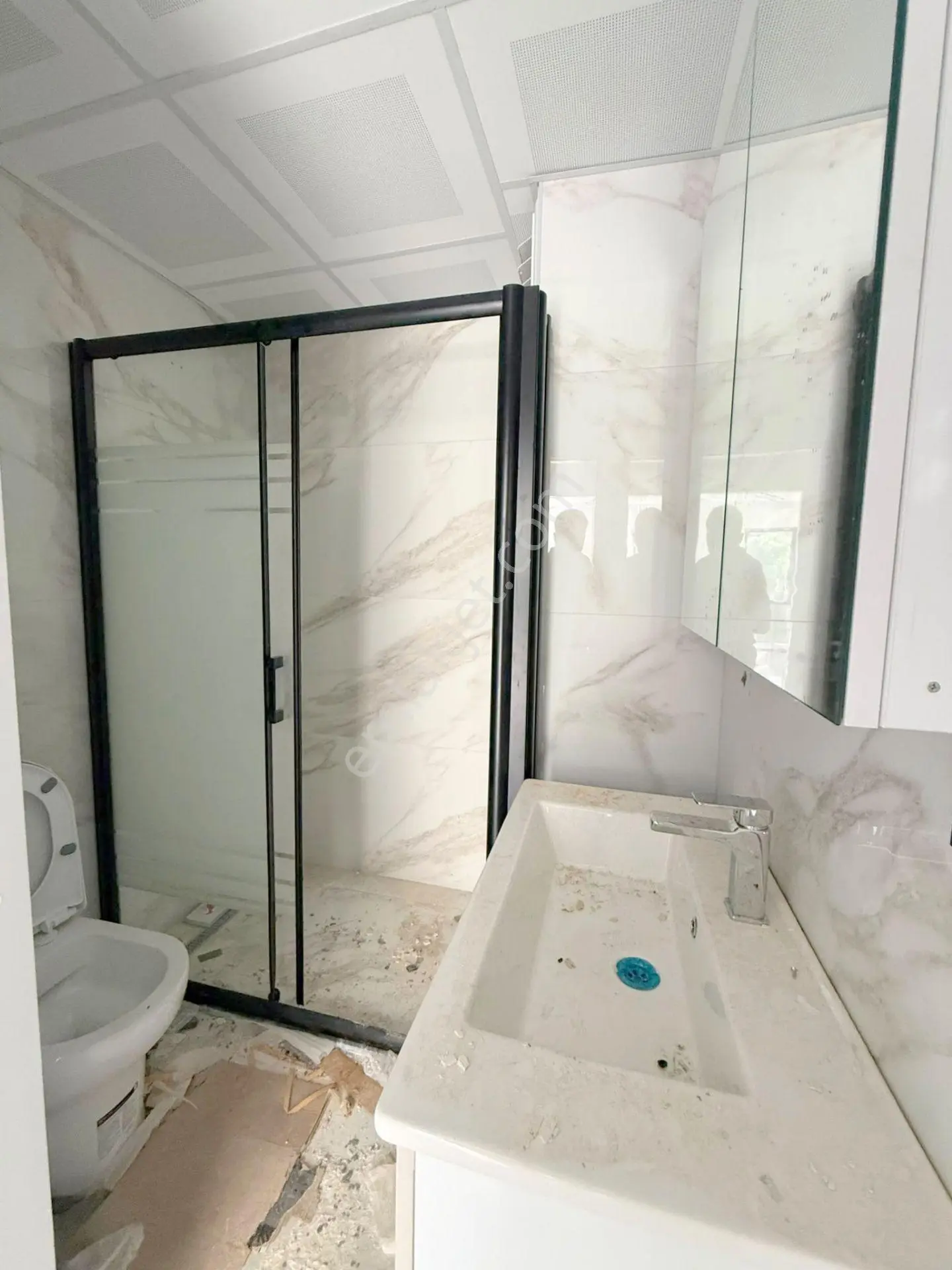 Mertcan'dan Caddeye 1dk Açık Balkonlu Sıfır 2+1 Daire — fotoğraf 12