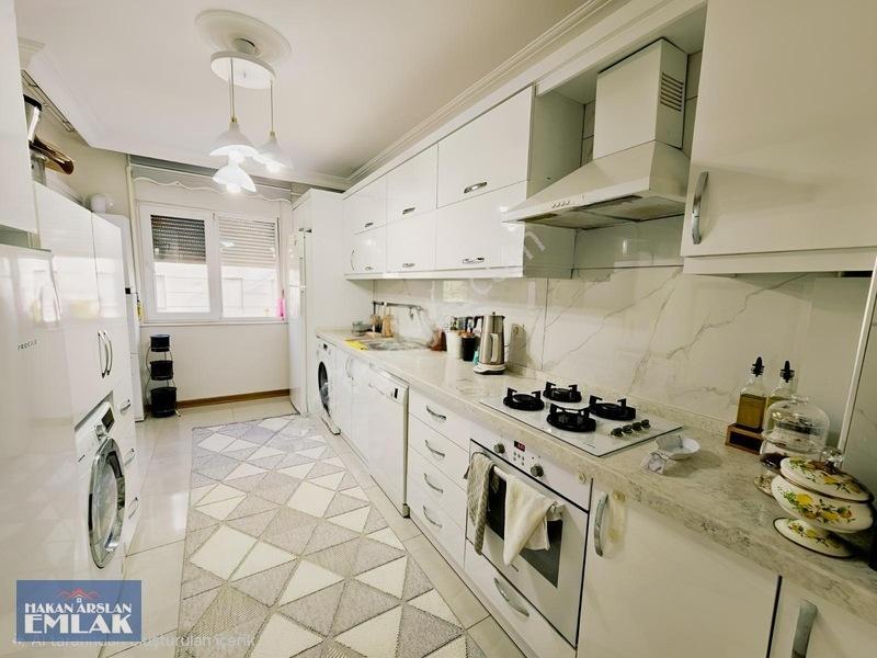 Kütükçü Merkezde Çook Geniş,çift Balkonlu,doğalgazlı 3+1 Daire — fotoğraf 5