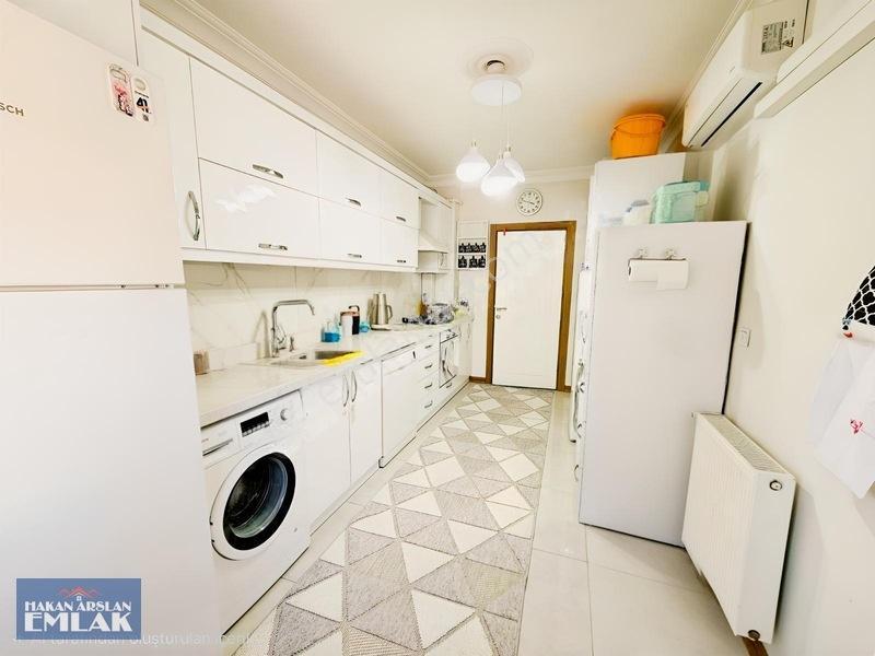 Kütükçü Merkezde Çook Geniş,çift Balkonlu,doğalgazlı 3+1 Daire — fotoğraf 6