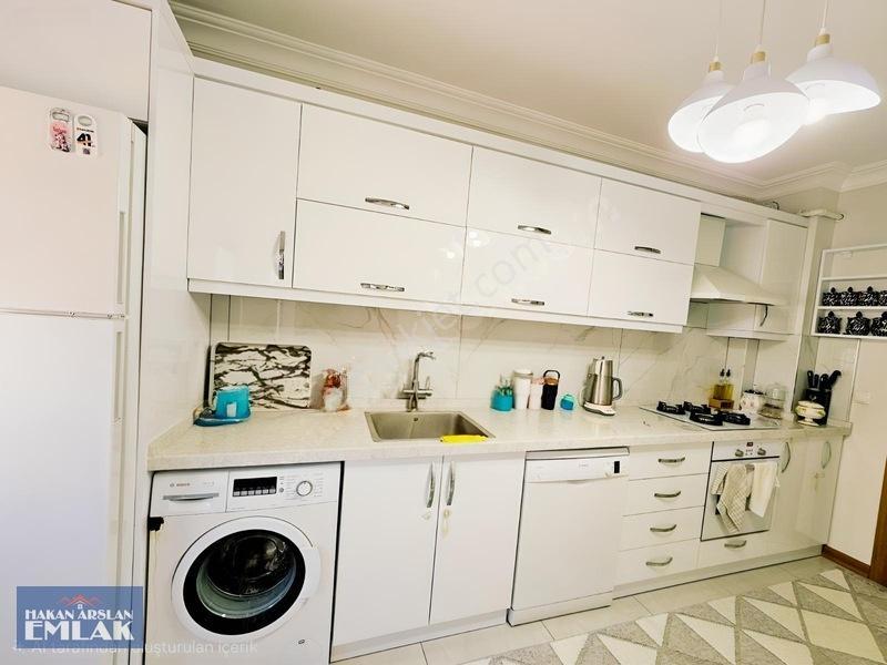 Kütükçü Merkezde Çook Geniş,çift Balkonlu,doğalgazlı 3+1 Daire — fotoğraf 7