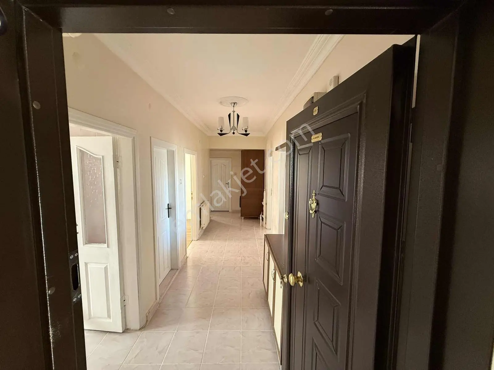Doğukan Real Estate | Yeni Mahalle Elazığ Belediye Anaokulu Yukarısında 3+1 Asansörlü Satılık Daire — fotoğraf 4