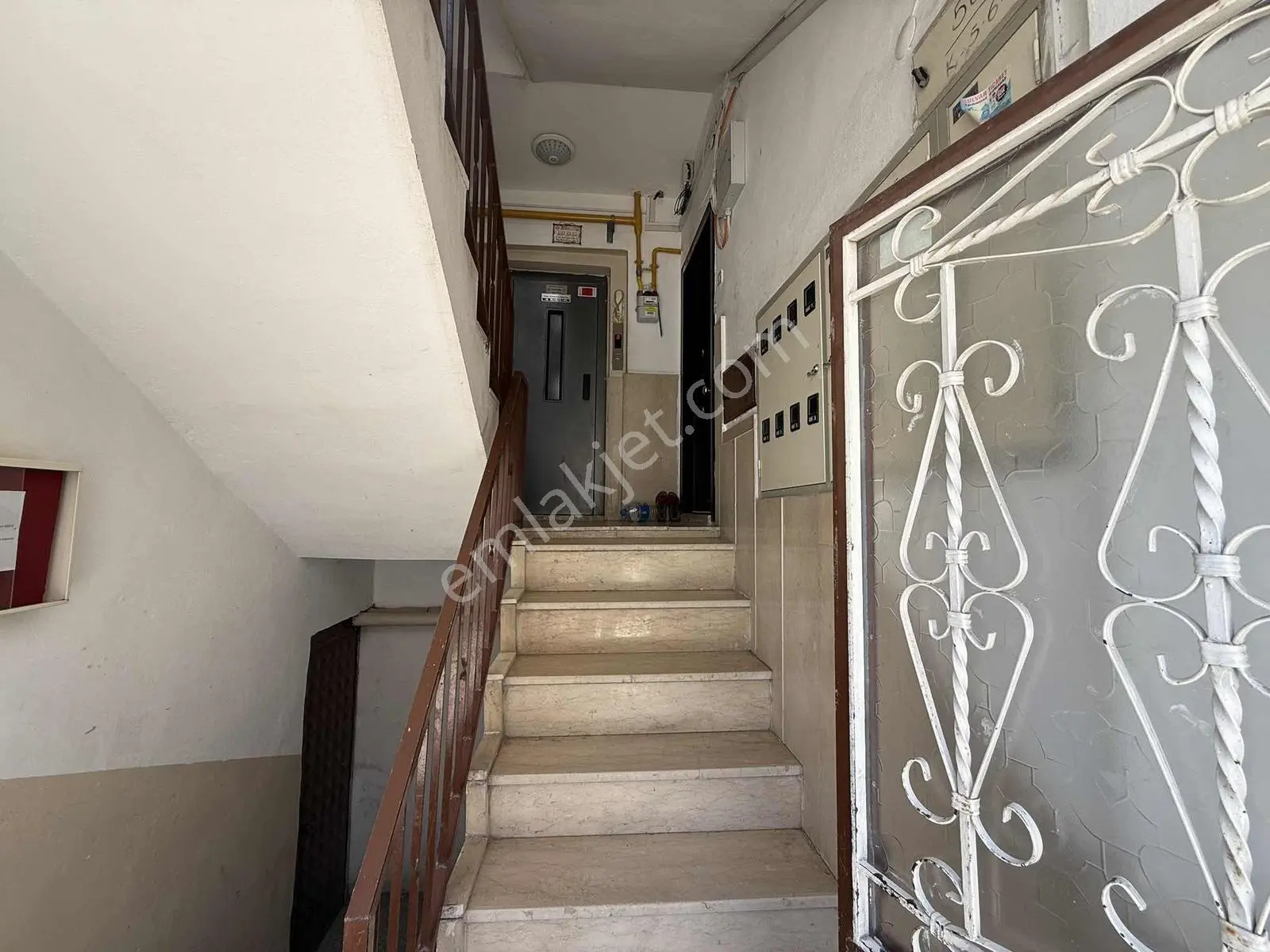 Doğukan Real Estate | Yeni Mahalle Elazığ Belediye Anaokulu Yukarısında 3+1 Asansörlü Satılık Daire — fotoğraf 9