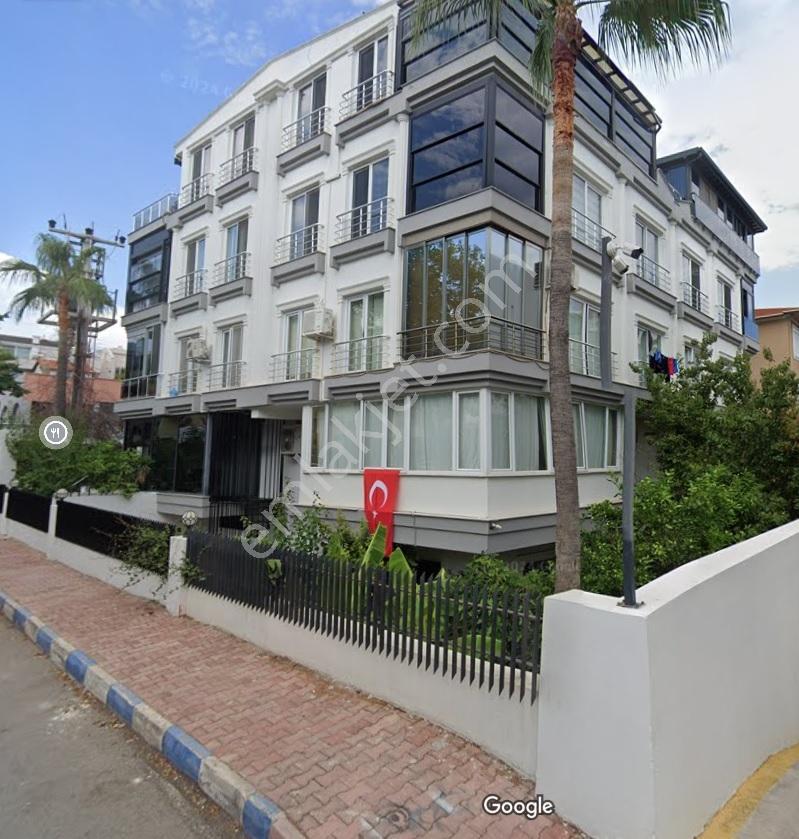 Sahil Yoluna 100 Metre - Barınaklar — fotoğraf 2