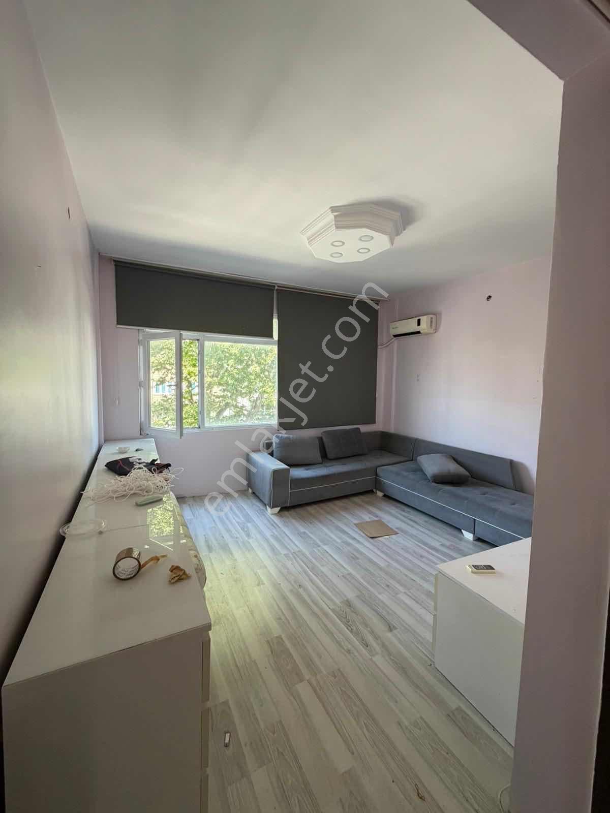 Fevzipaşa Caddesinde İki Adet 1+1 Daireler — fotoğraf 6
