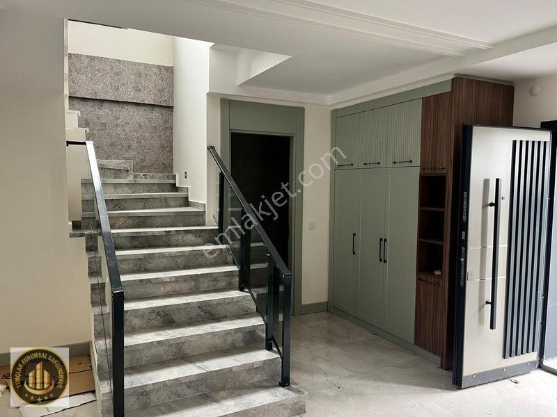 Çelikevler Civarında Satılık 5+1 Dublex Villa ( 5k Buhara ) — fotoğraf 7