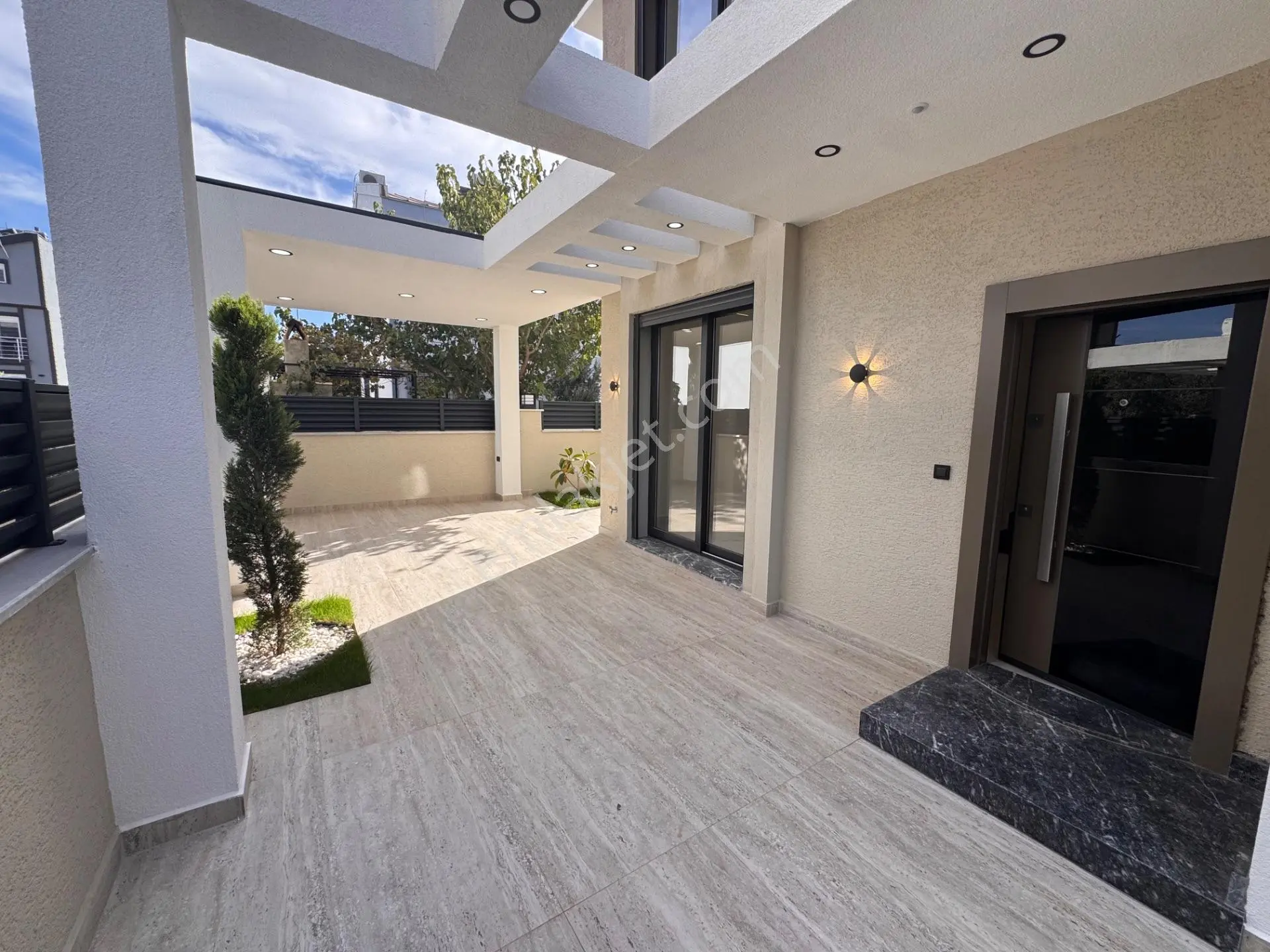 Didim Altınkumda 4+1 Ayrı Mutfak Havuzlu-otoparklı Satılık Lüks Villa — fotoğraf 9