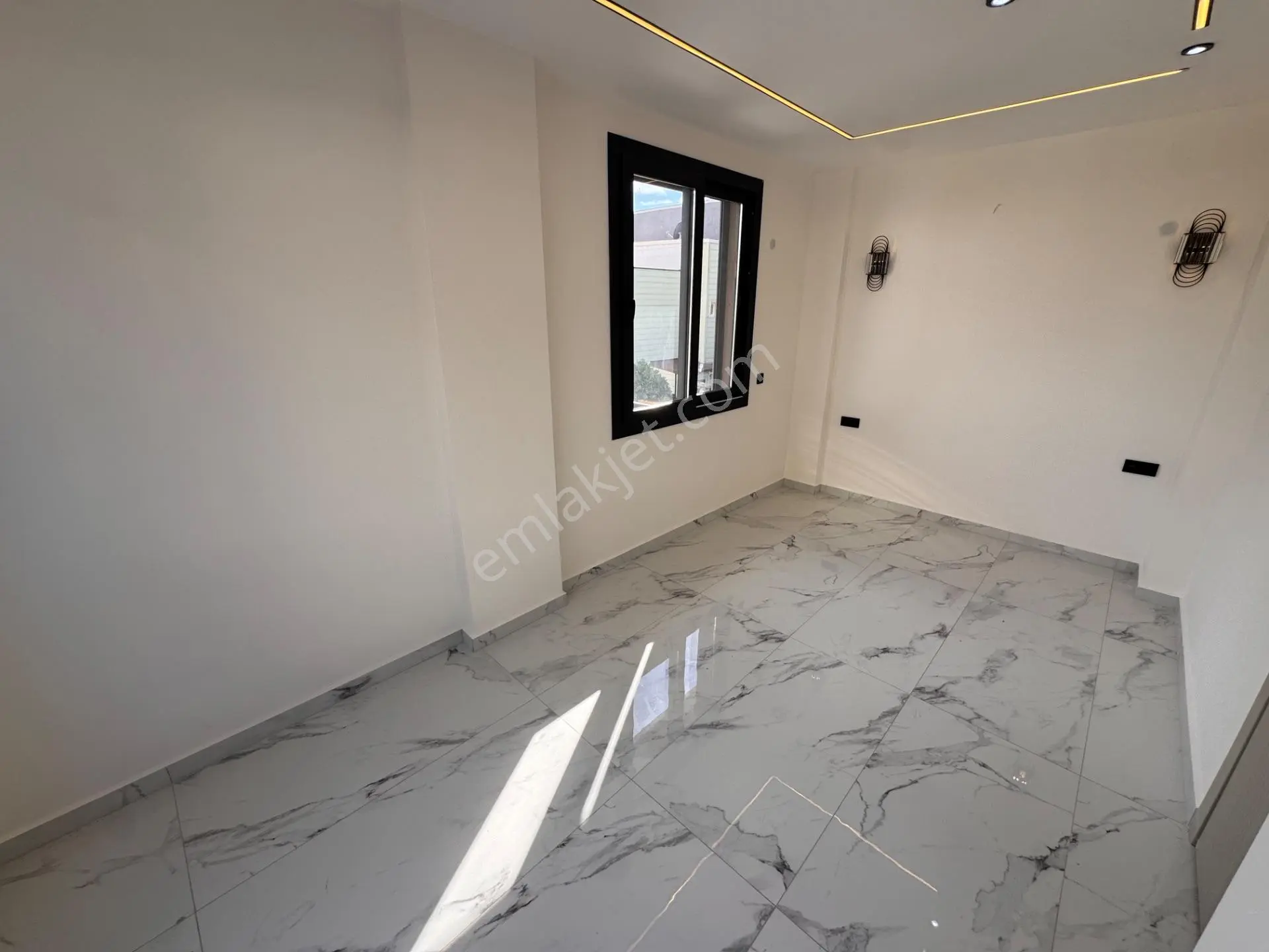 Didim Altınkumda 4+1 Ayrı Mutfak Havuzlu-otoparklı Satılık Lüks Villa — fotoğraf 26