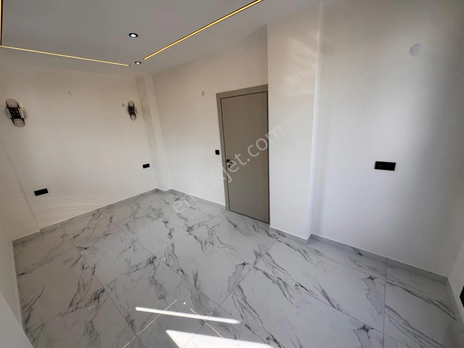 Didim Altınkumda 4+1 Ayrı Mutfak Havuzlu-otoparklı Satılık Lüks Villa — fotoğraf 27