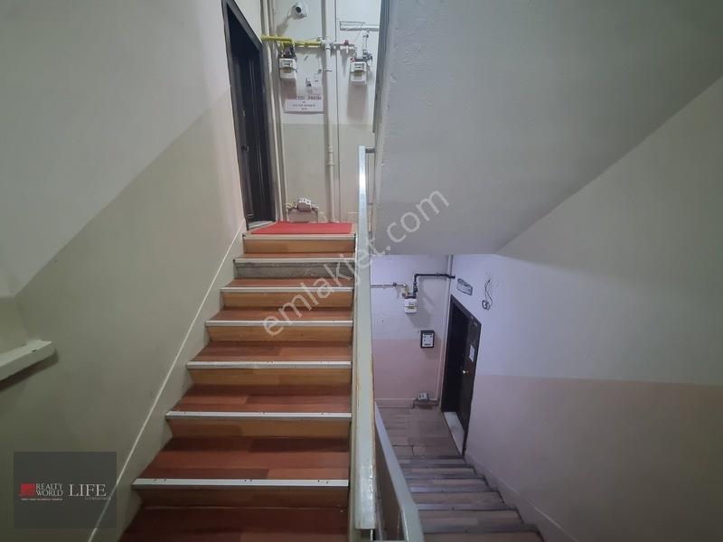 Rw Lıfe // Şair Fuzuli Caddesinde 2+1 Satılık Daire — fotoğraf 3