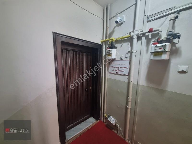 Rw Lıfe // Şair Fuzuli Caddesinde 2+1 Satılık Daire — fotoğraf 4